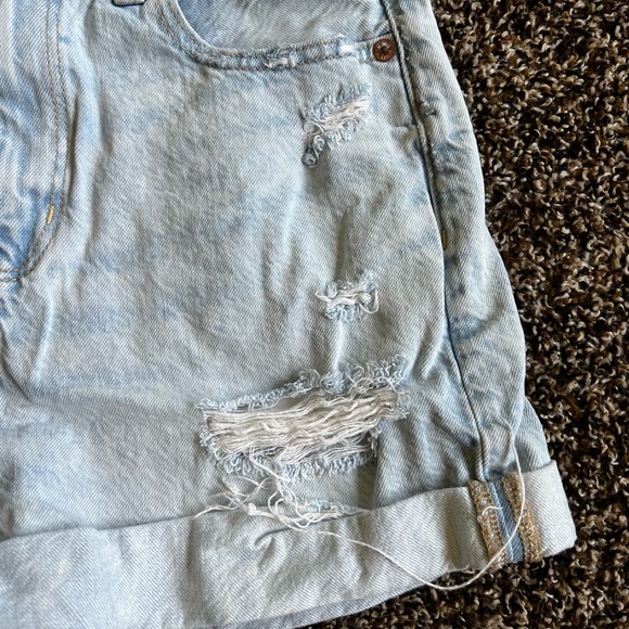 American Eagle Outfitters Blue Jean Shorts High-Waisted Cuffed - Picture 3 of 9